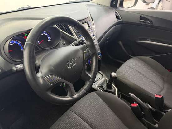 HYUNDAI-HB20S-2017