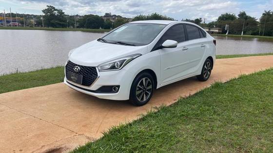 HYUNDAI HB20S 1.6 PREMIUM 16V FLEX 4P AUTOMÁTICO