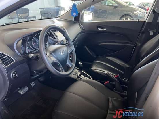 HYUNDAI-HB20X-1.6 16V STYLE FLEX 4P AUTOMÁTICO HYUNDAI-HB20X-2015