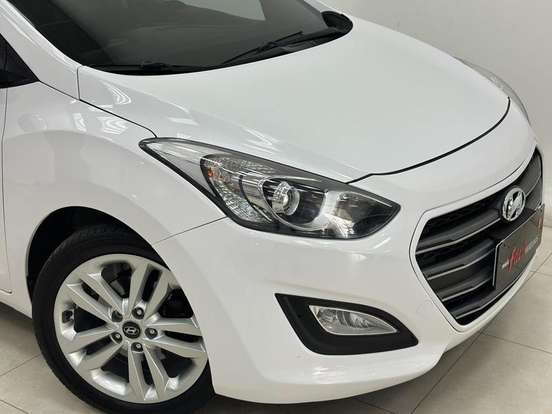 HYUNDAI-I30-1.8 MPI 16V GASOLINA 4P AUTOMATICO HYUNDAI-I30-2016