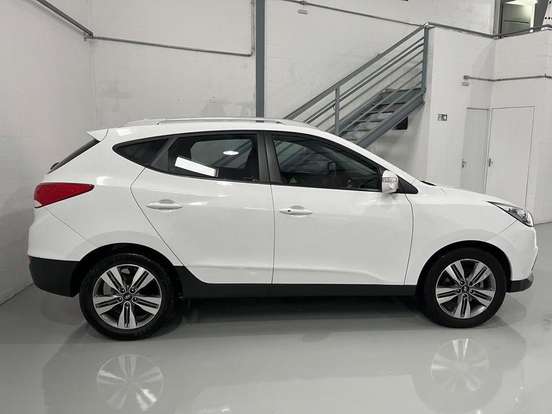 HYUNDAI-IX35-2.0 MPFI GL 16V FLEX 4P AUTOMÁTICO HYUNDAI-IX35-2017