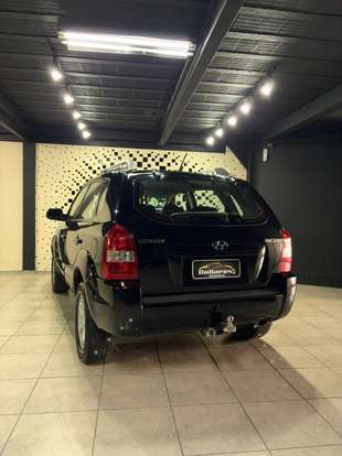 HYUNDAI-TUCSON-2009