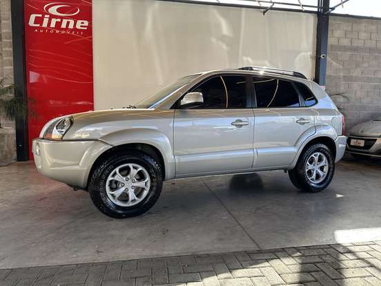 HYUNDAI-TUCSON-2.0 MPFI GLS 16V 143CV 2WD GASOLINA 4P AUTOMÁTICO HYUNDAI-TUCSON-2012