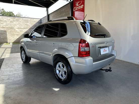 HYUNDAI-TUCSON-2012