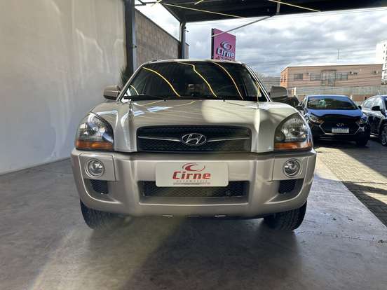 HYUNDAI-TUCSON-2012