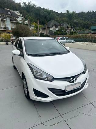 HYUNDAI HB20 1.0 COMFORT PLUS 12V FLEX 4P MANUAL