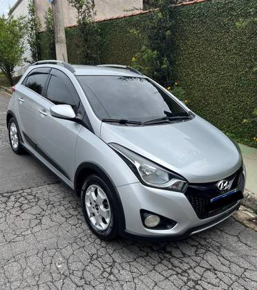 HYUNDAI HB20X 1.6 16V PREMIUM FLEX 4P AUTOMÁTICO