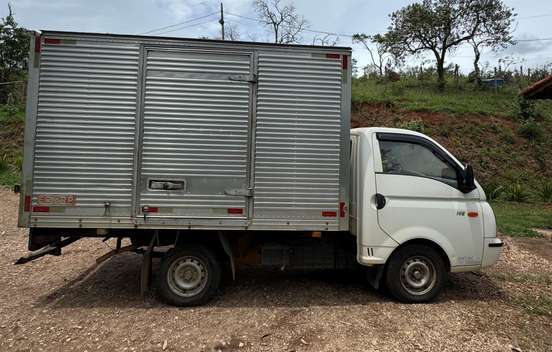 HYUNDAI-HR-2008