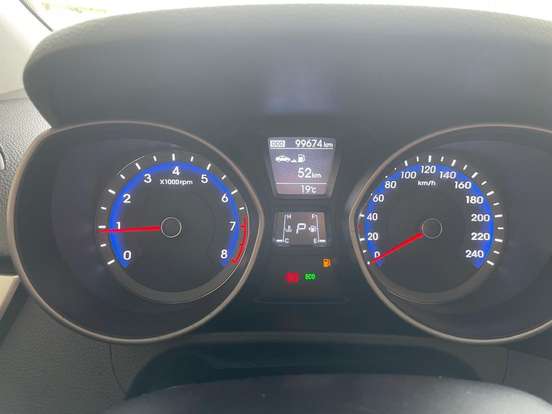 HYUNDAI-I30-1.8 MPI 16V GASOLINA 4P AUTOMATICO HYUNDAI-I30-2014