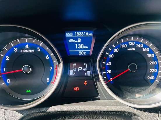 HYUNDAI-I30-1.8 MPI 16V GASOLINA 4P AUTOMATICO HYUNDAI-I30-2013