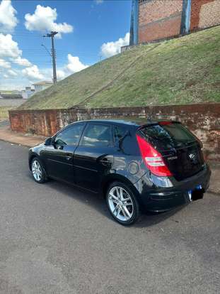 HYUNDAI-I30-2.0 MPFI GLS 16V GASOLINA 4P AUTOMÁTICO HYUNDAI-I30-2011