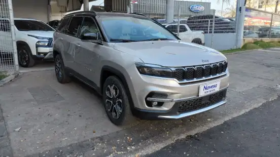 JEEP-COMMANDER-2022