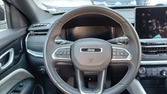 JEEP-COMMANDER-2022