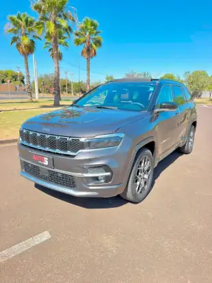 JEEP-COMMANDER-2023