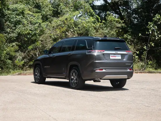 JEEP-COMMANDER-2024