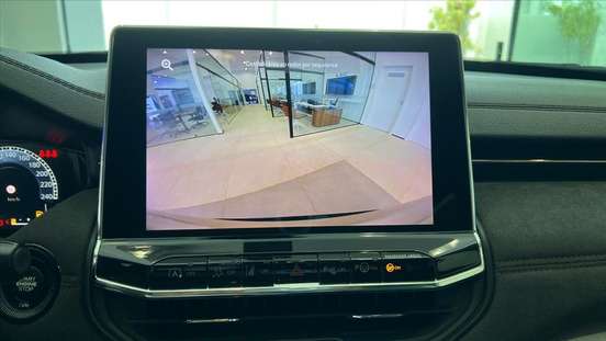 JEEP-COMMANDER-2022
