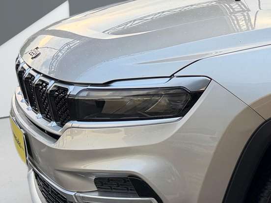 JEEP-COMMANDER-2021