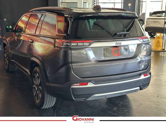 JEEP-COMMANDER-2024
