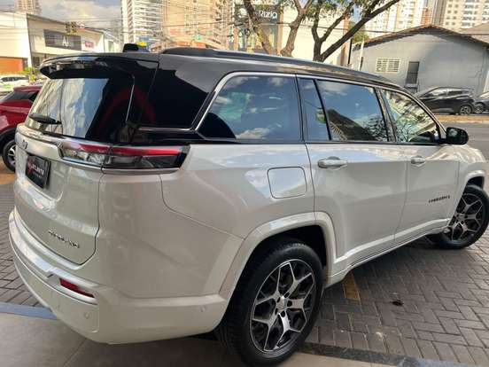 JEEP-COMMANDER-1.3 T270 TURBO FLEX OVERLAND AT6 JEEP-COMMANDER-2024