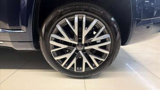 JEEP-COMMANDER-2025