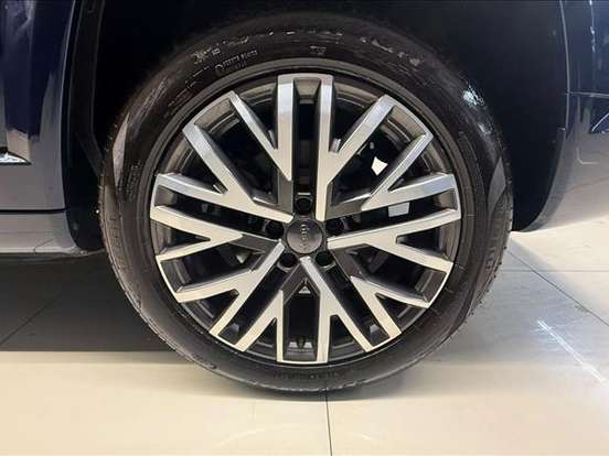JEEP-COMMANDER-1.3 T270 TURBO FLEX OVERLAND AT6 JEEP-COMMANDER-2025