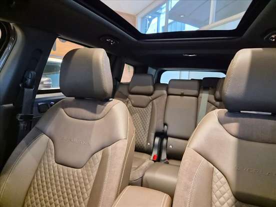 JEEP-COMMANDER-2026