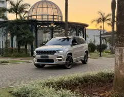 JEEP COMMANDER 2.0 HURRICANE 4 TURBO GASOLINA OVERLAND AT9 JEEP COMMANDER 2.0 HURRICANE 4 TURBO GASOLINA OVERLAND AT9