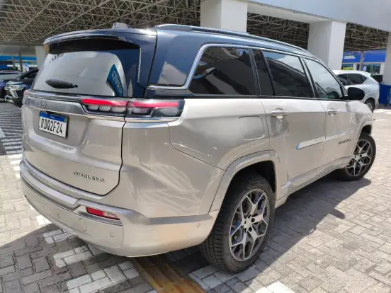 JEEP-COMMANDER-2021