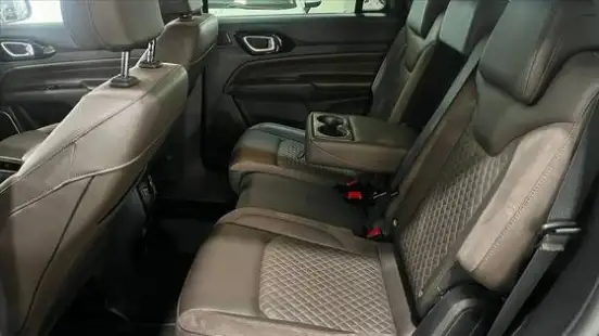 JEEP-COMMANDER-2024