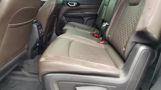 JEEP-COMMANDER-2022