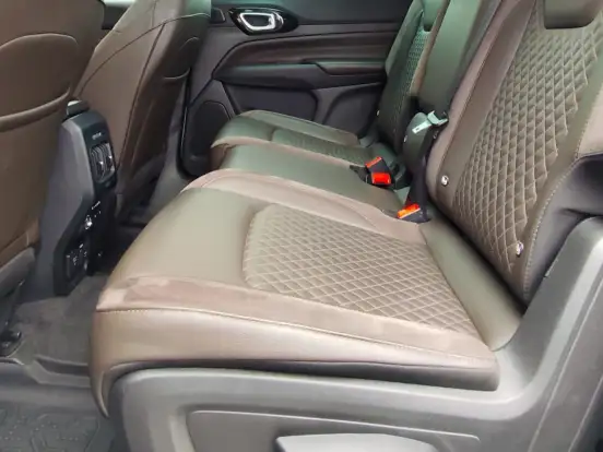 JEEP-COMMANDER-2.0 TD380 TURBO DIESEL OVERLAND AT9 JEEP-COMMANDER-2022