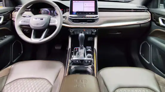 JEEP-COMMANDER-2022