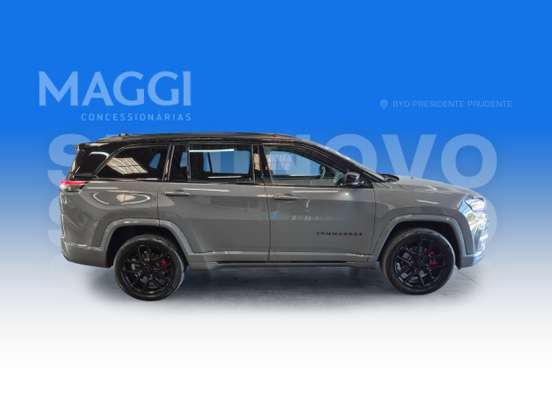 JEEP-COMMANDER-2.0 HURRICANE 4 TURBO GASOLINA BLACKHAWK AT9 JEEP-COMMANDER-2024