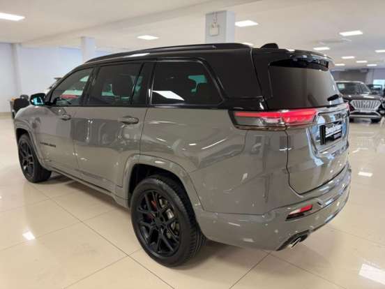 JEEP-COMMANDER-2024
