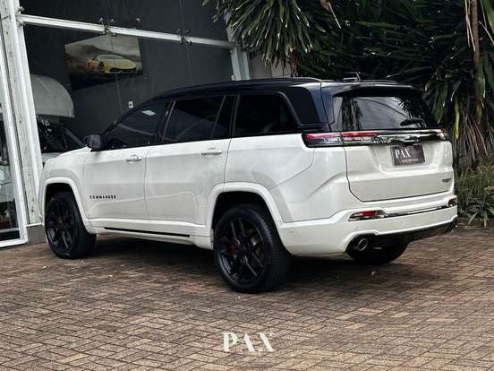 JEEP-COMMANDER-2.0 HURRICANE 4 TURBO GASOLINA BLACKHAWK AT9 JEEP-COMMANDER-2025