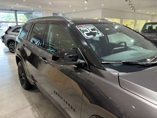 JEEP-COMMANDER-2.0 HURRICANE 4 TURBO GASOLINA BLACKHAWK AT9 JEEP-COMMANDER-2024