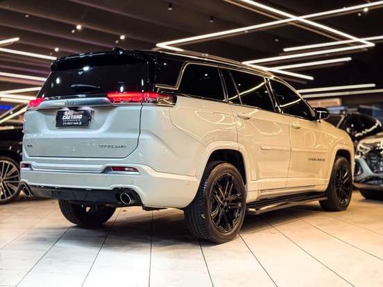 JEEP-COMMANDER-2.0 HURRICANE 4 TURBO GASOLINA OVERLAND AT9 JEEP-COMMANDER-2024