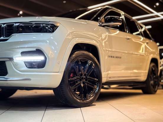 JEEP-COMMANDER-2024
