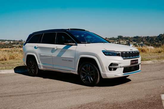 JEEP-COMMANDER-2.0 HURRICANE 4 TURBO GASOLINA OVERLAND AT9 JEEP-COMMANDER-2025