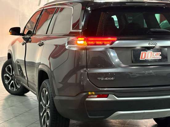 JEEP-COMMANDER-2022