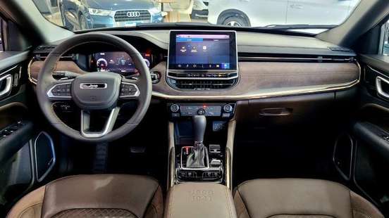 JEEP-COMMANDER-2025