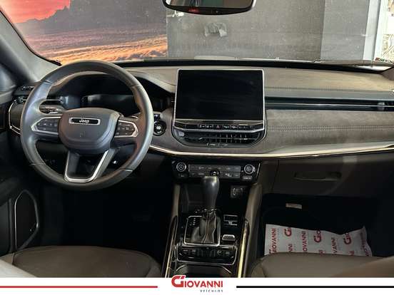 JEEP-COMMANDER-2022