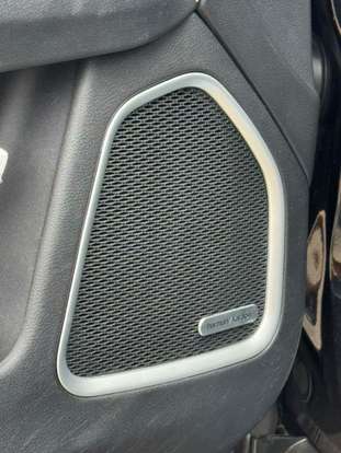JEEP-COMMANDER-2022
