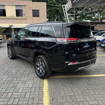 JEEP-COMMANDER-2024