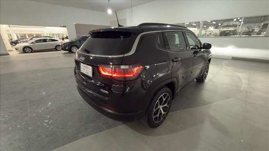 JEEP-COMPASS-2024