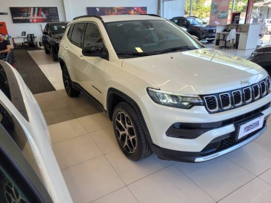 JEEP COMPASS 1.3 T270 TURBO FLEX LONGITUDE AT6
