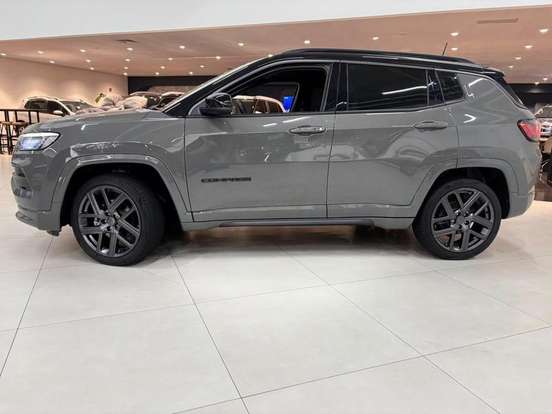 JEEP-COMPASS-2024