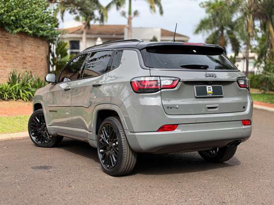 JEEP-COMPASS-2021