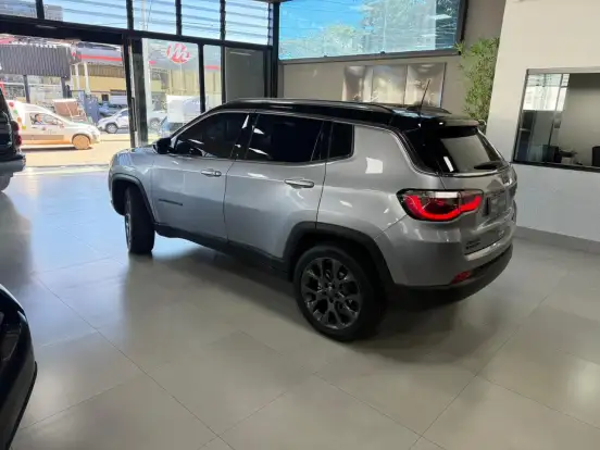 JEEP-COMPASS-2.0 16V DIESEL LIMITED 4X4 AUTOMÁTICO JEEP-COMPASS-2019