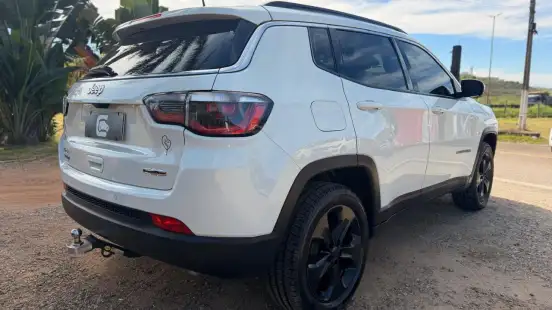 JEEP-COMPASS-2.0 16V DIESEL LONGITUDE 4X4 AUTOMÁTICO JEEP-COMPASS-2018
